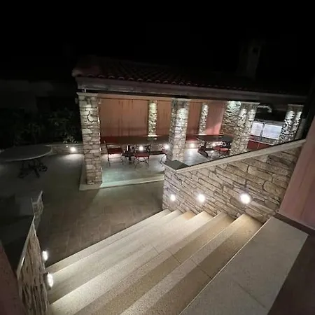 Villa Ioanna Oxylithos, Kymi *