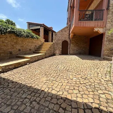 Ioanna Oxylithos, Kymi Oxílithos